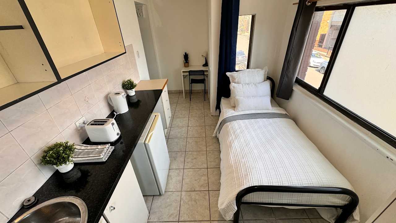 Furnished room studio flat for rent