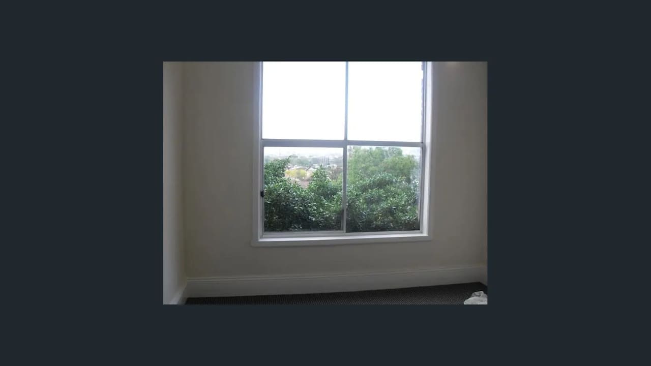 Room in a share house