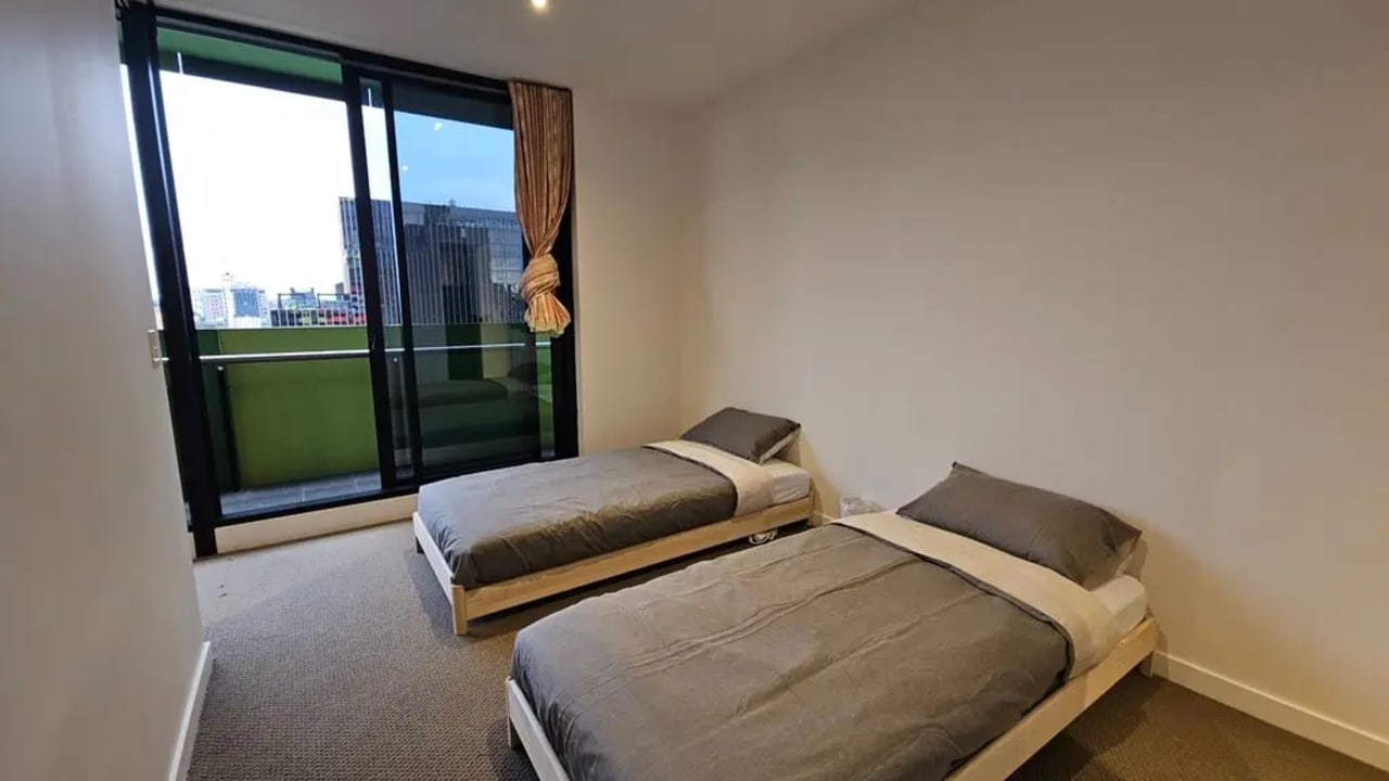 Furnished room with own bathroom