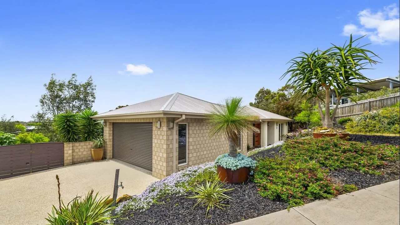 Whole property with 4 rooms for rent