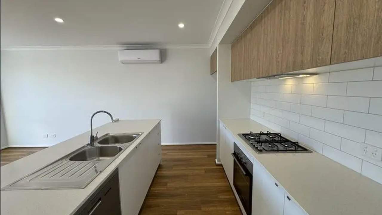 Furnished room with ensuite in a share house