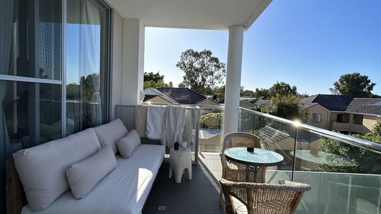 Furnished room with own bathroom