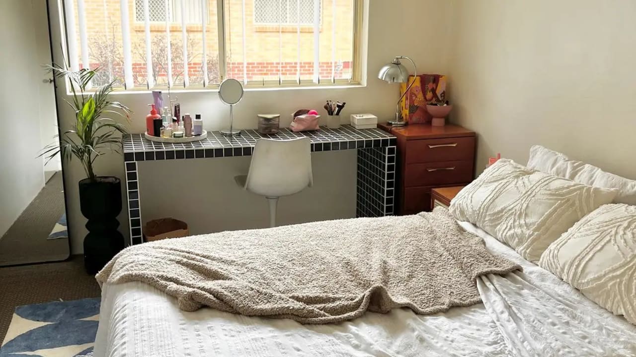 Furnished room with own bathroom