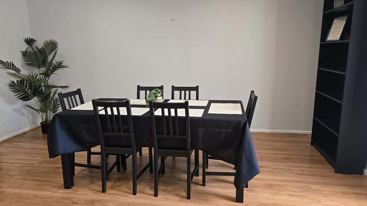 Furnished room in a share house