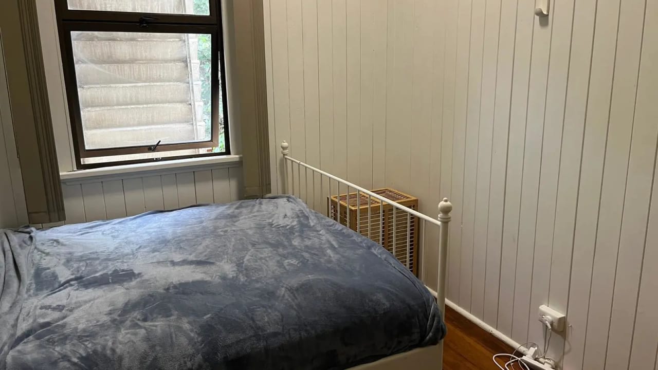 Furnished room in a share house