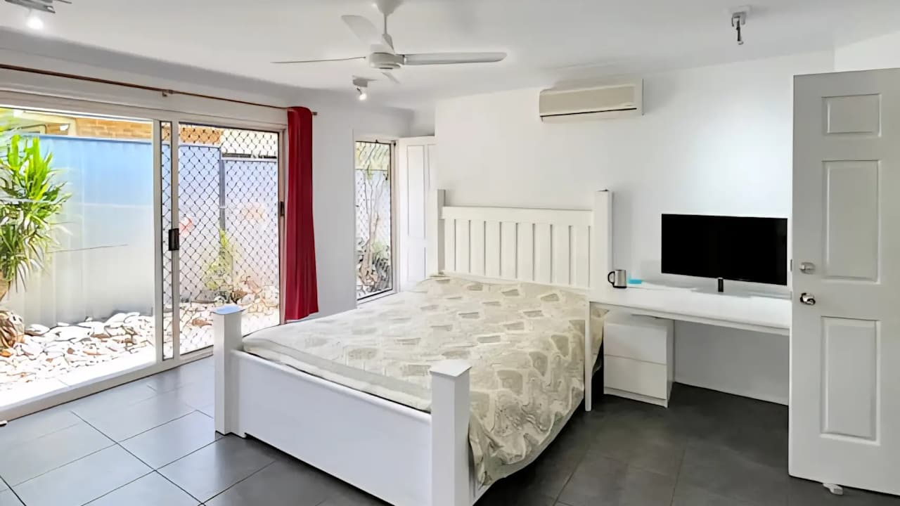 Furnished room with ensuite in a share house