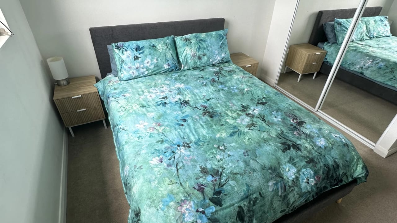 Furnished room with own bathroom