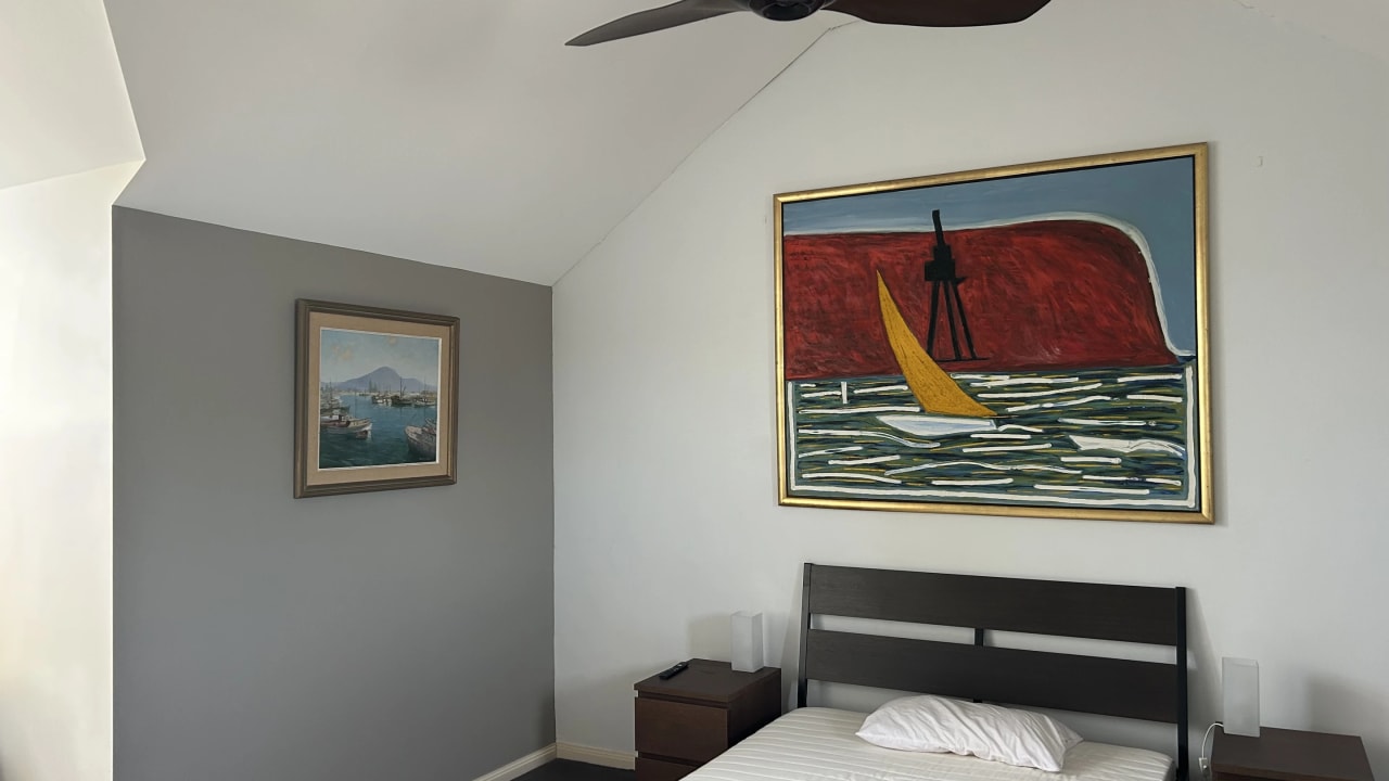Furnished room in a share house