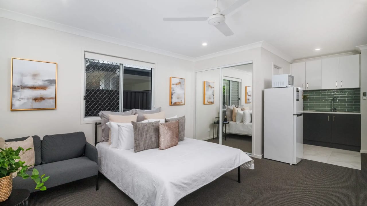 Furnished room granny flat for rent