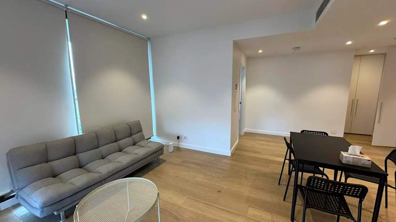 Whole property with 2 rooms for rent
