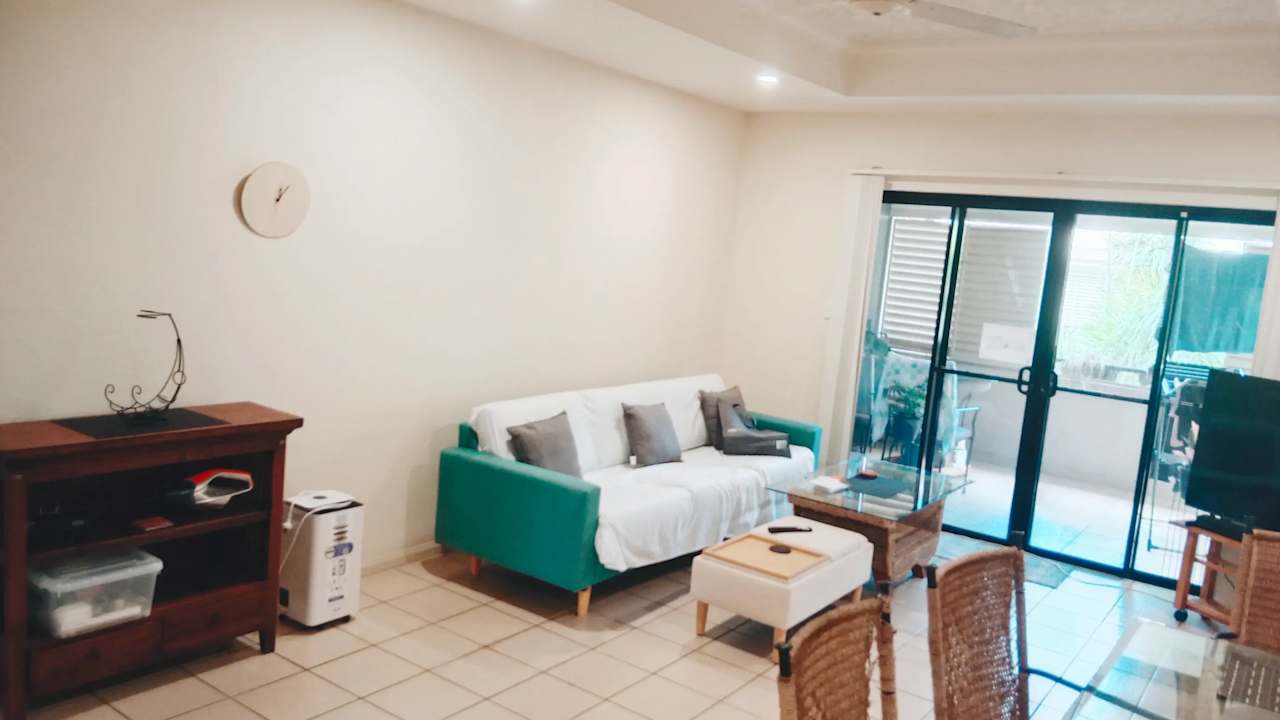 Furnished room in a flatshare