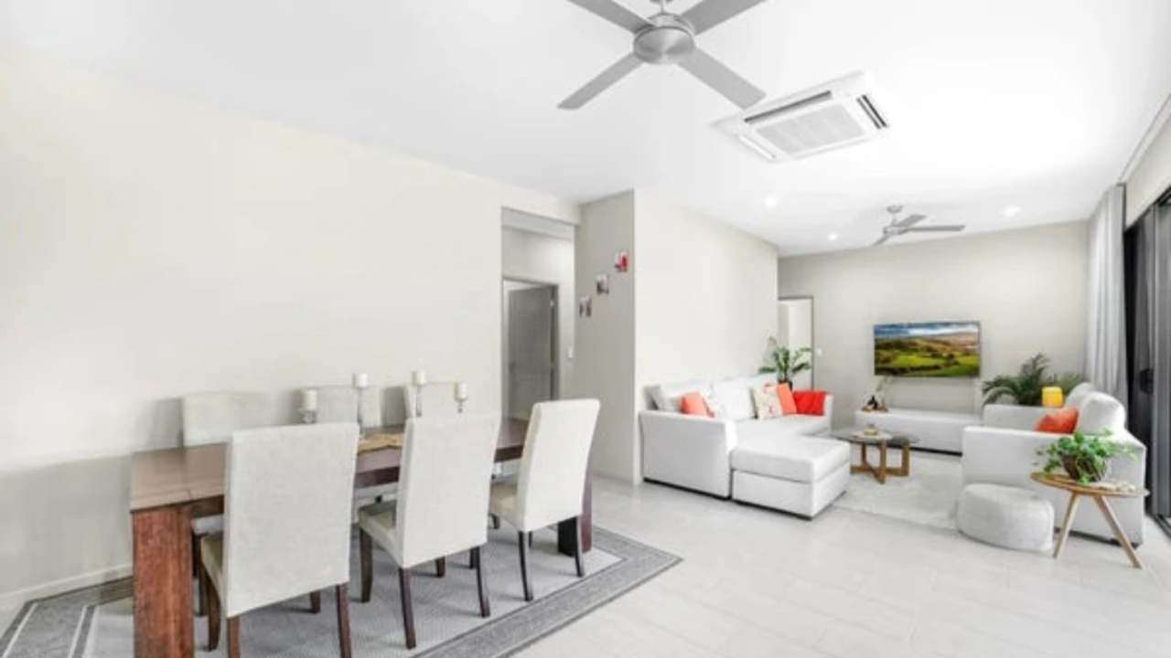 Room in a share house