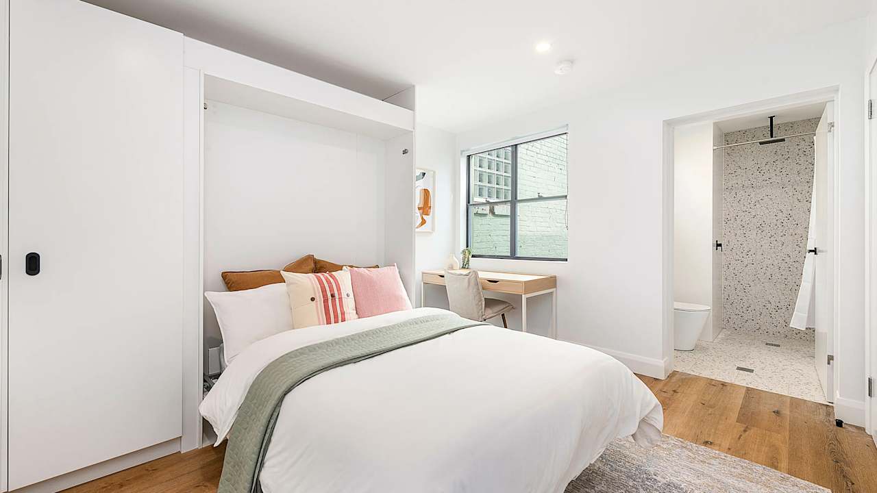 Room studio flat for rent
