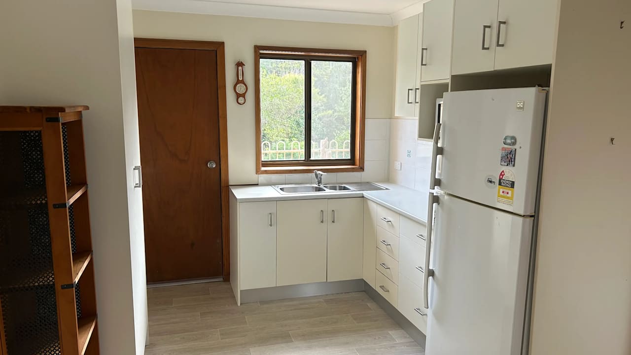 Furnished room granny flat for rent