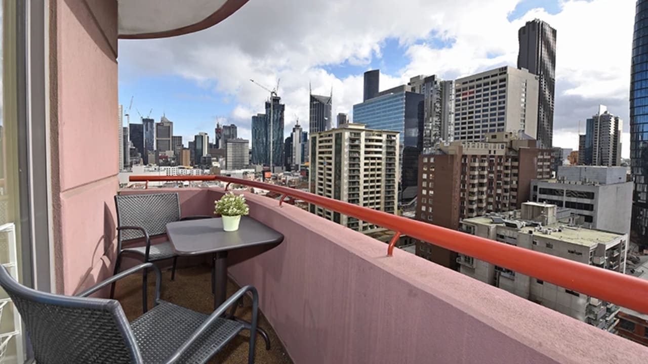 Whole property with 3 rooms for rent
