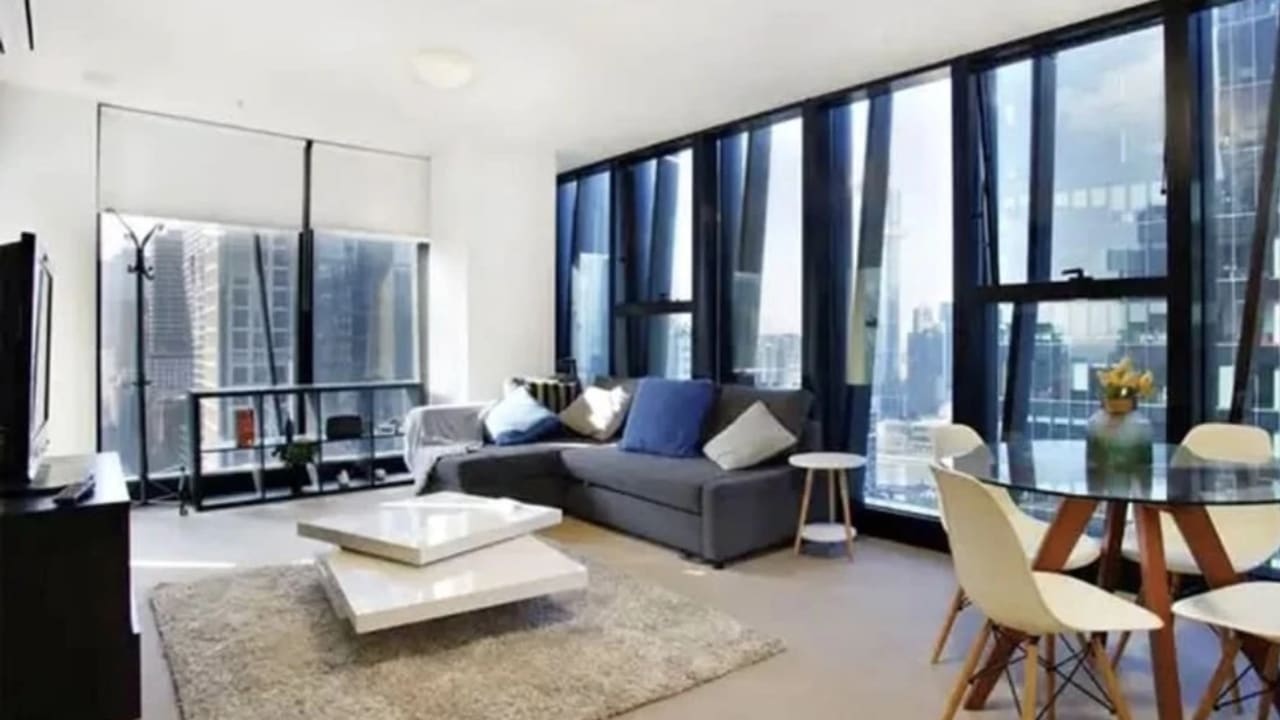 Furnished room in a flatshare