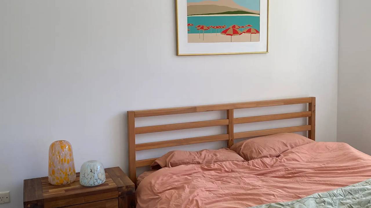 Furnished room in a share house