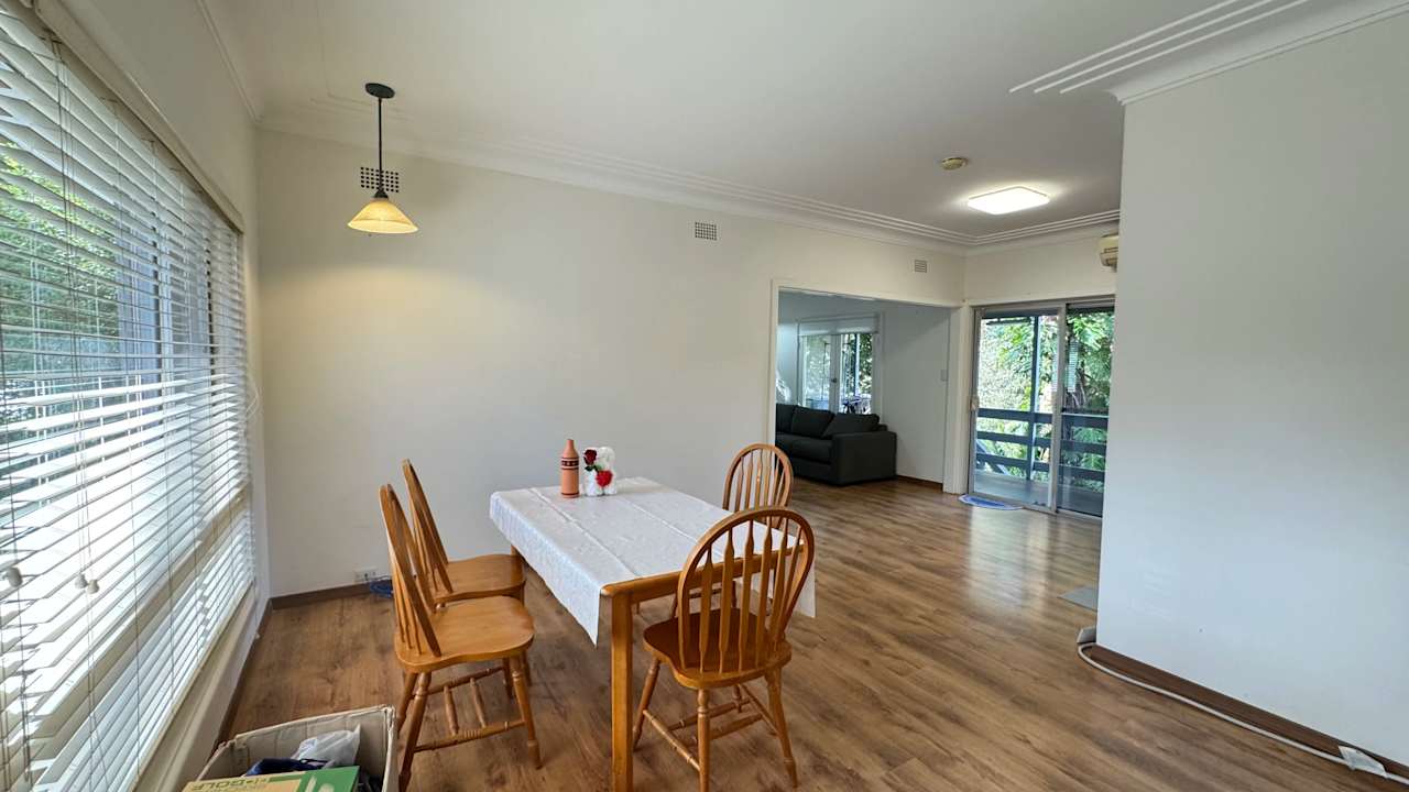 Room in a share house