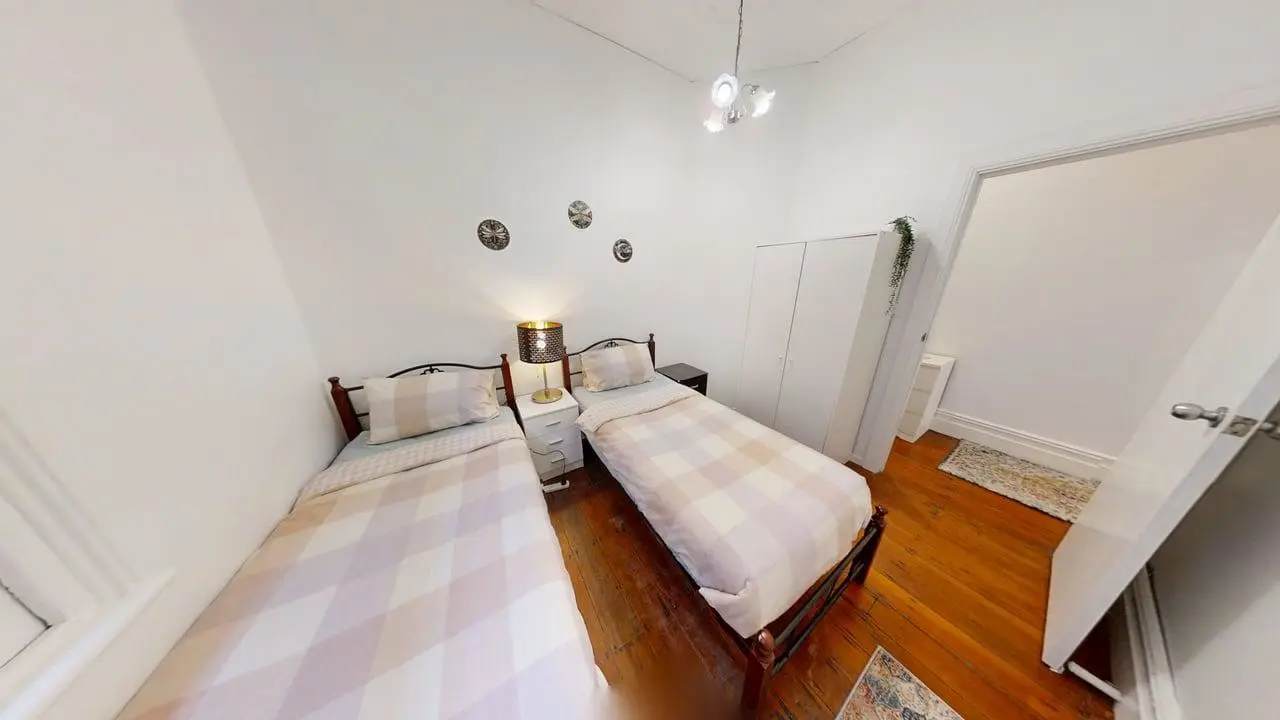 Furnished room in a share house