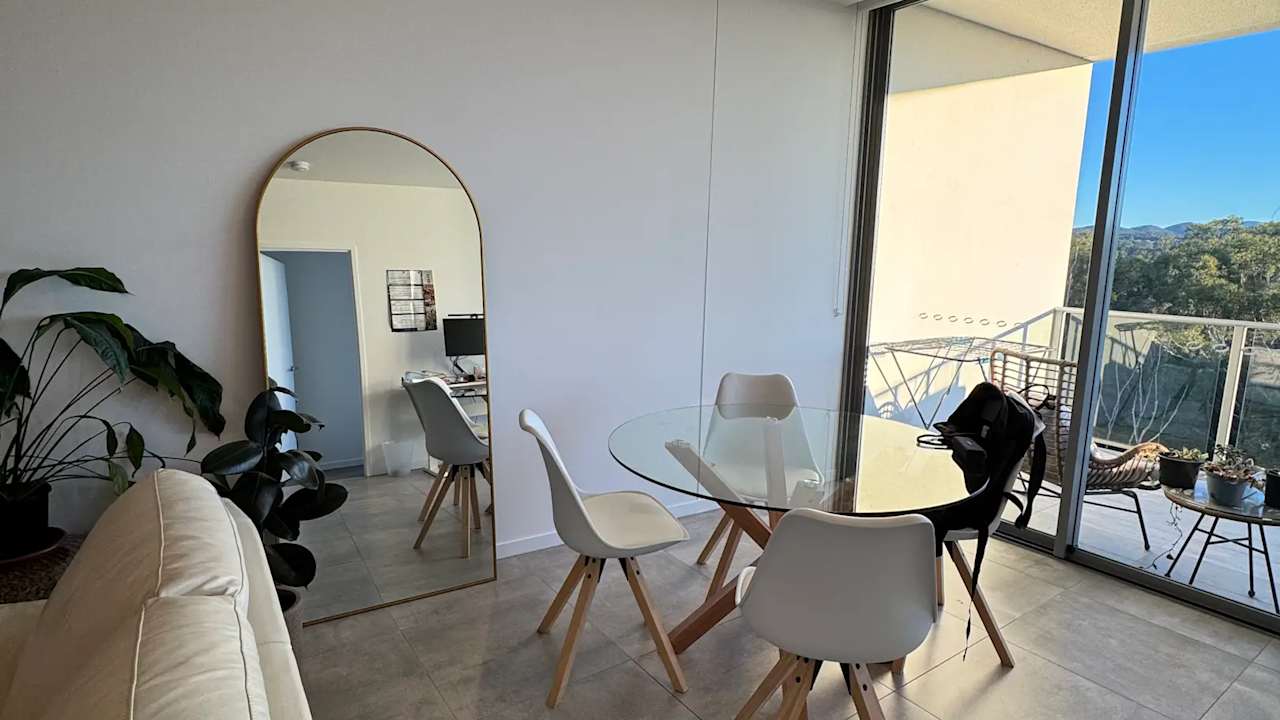 Furnished room with own bathroom