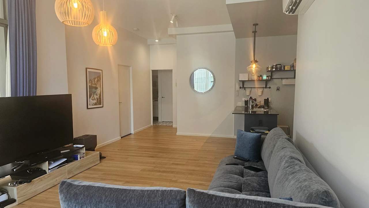 Furnished room with own bathroom