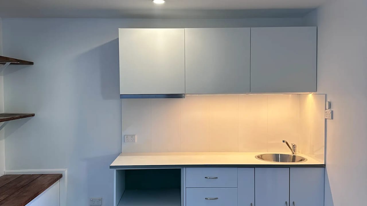 Unfurnished room granny flat for rent