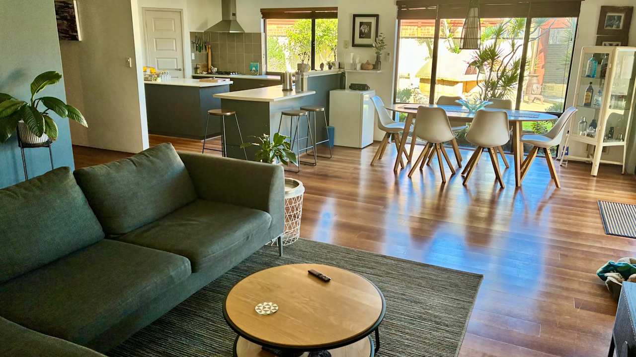 Furnished room with own bathroom