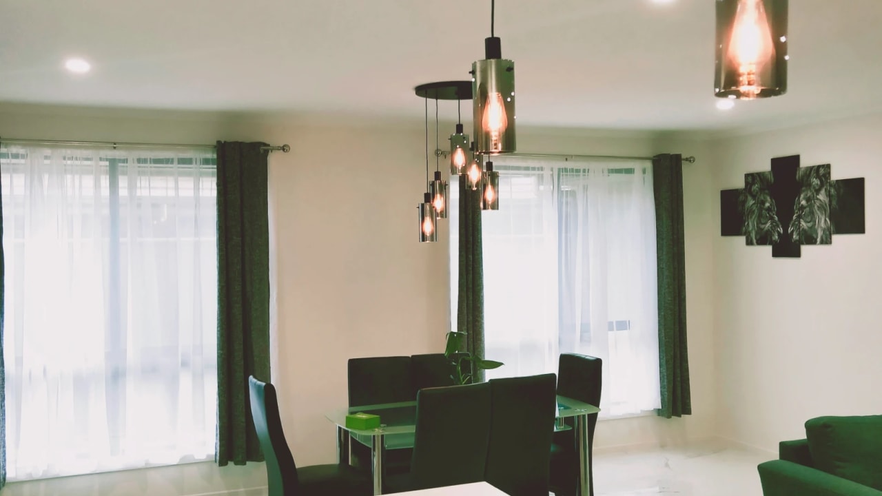 Room in a share house