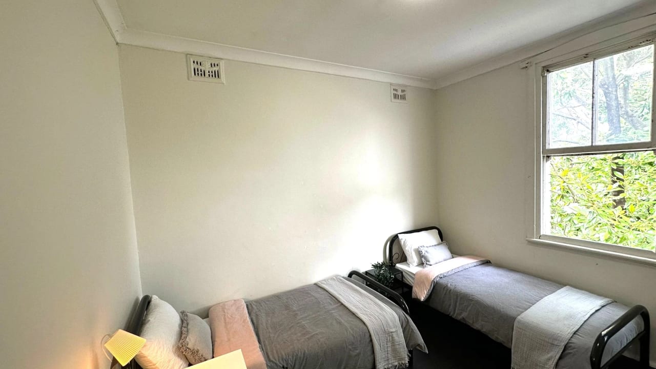 Furnished room in a share house