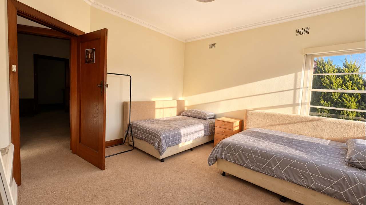 Furnished room in a share house
