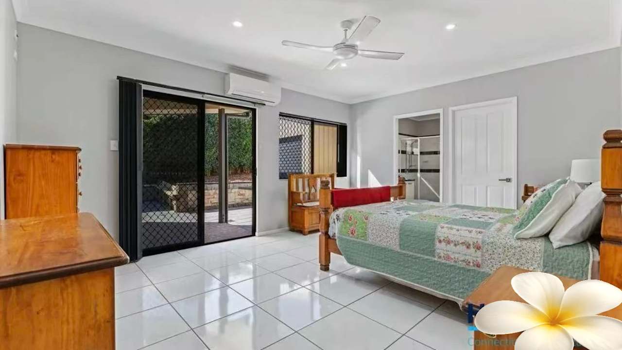 Furnished room with own bathroom