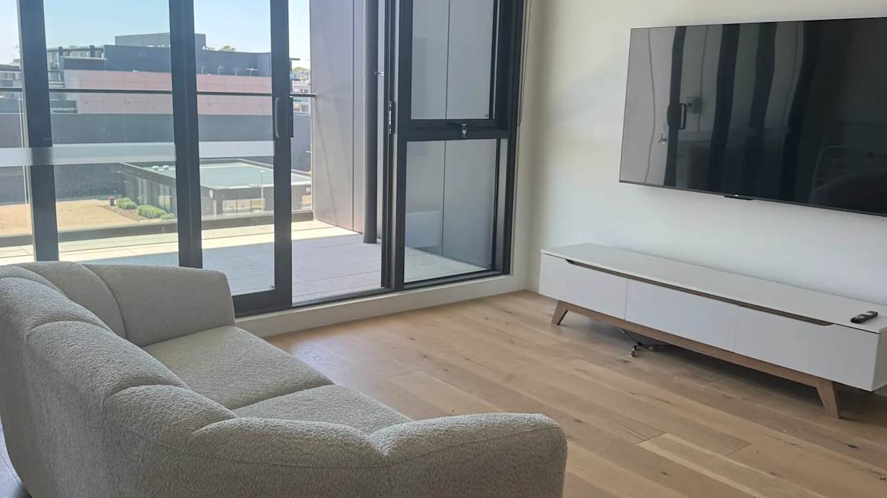 Furnished room in a flatshare