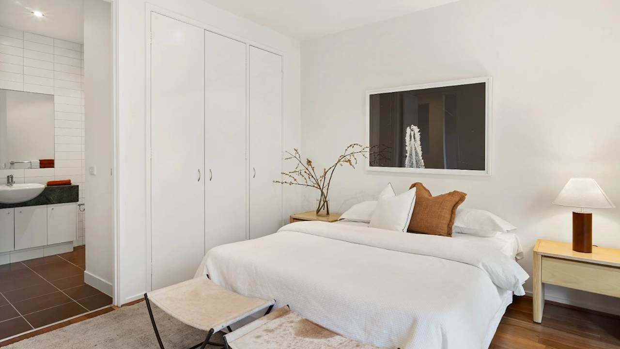 Furnished room with ensuite in a share house