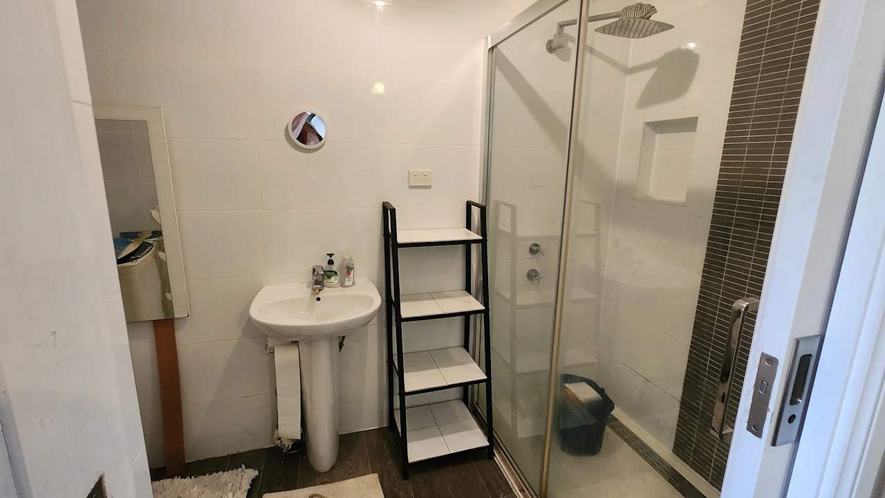 Furnished room granny flat for rent