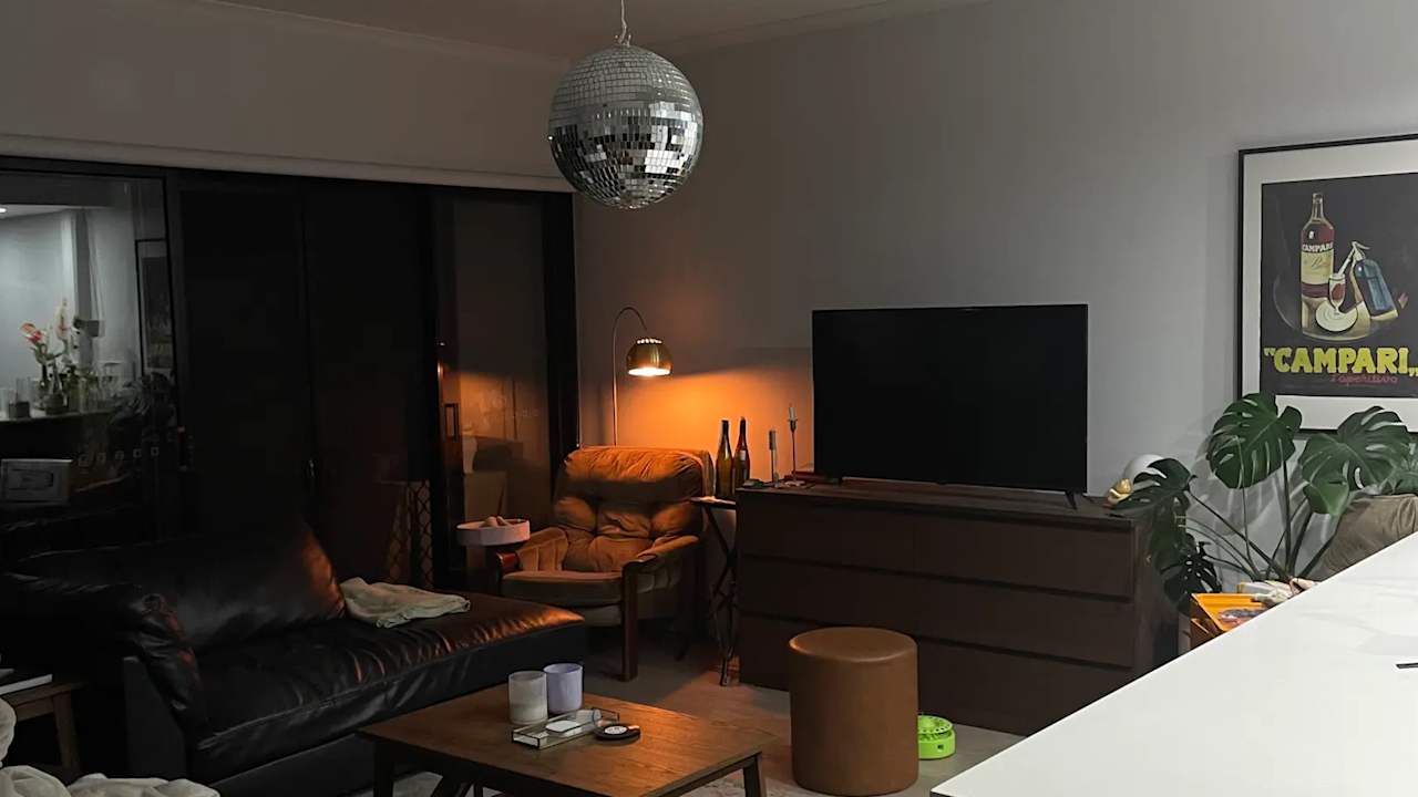 Unfurnished room with own bathroom