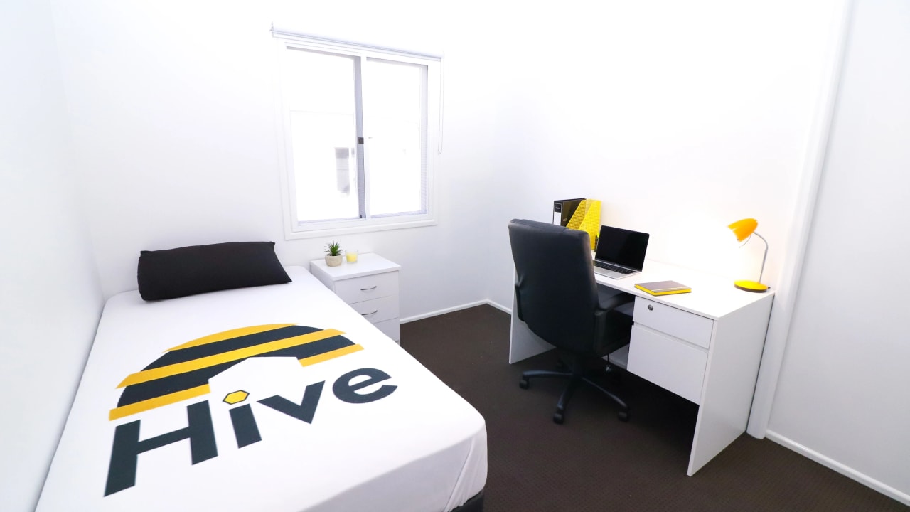 Furnished room in a share house