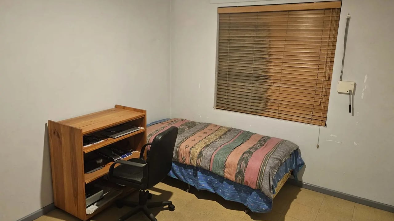 Room in a share house