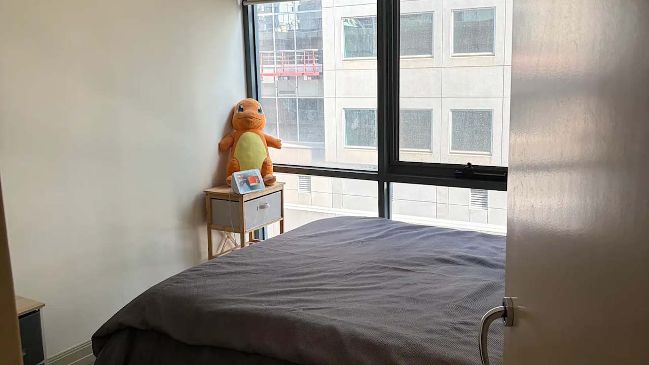 Unfurnished room in a flatshare