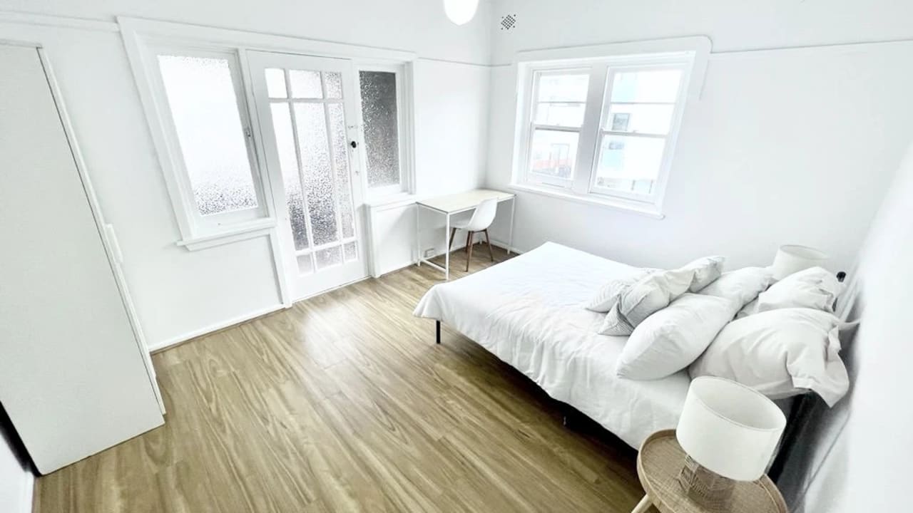 Room in a share house