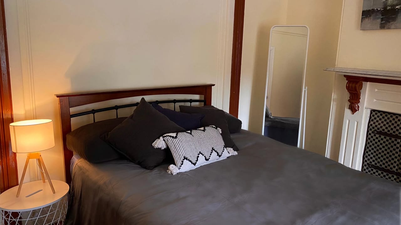 Furnished room in a share house