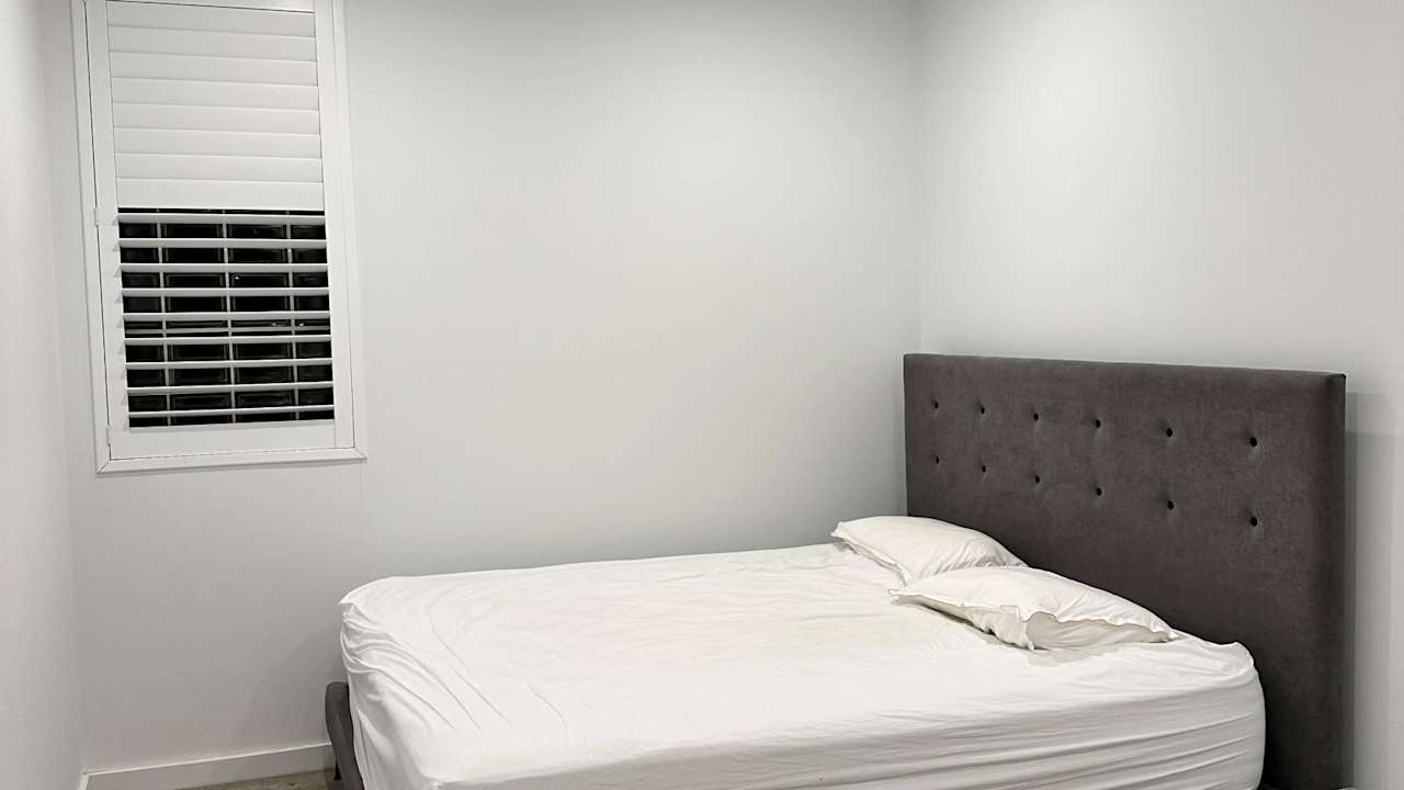 Furnished room with own bathroom