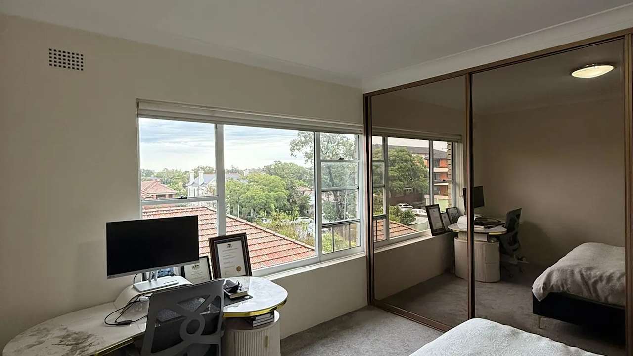 Furnished room in a flatshare