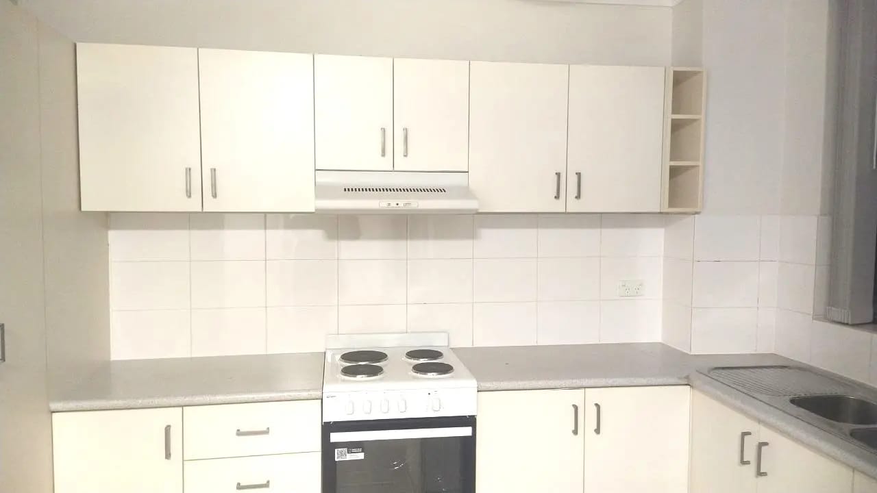 Whole property with 2 rooms for rent