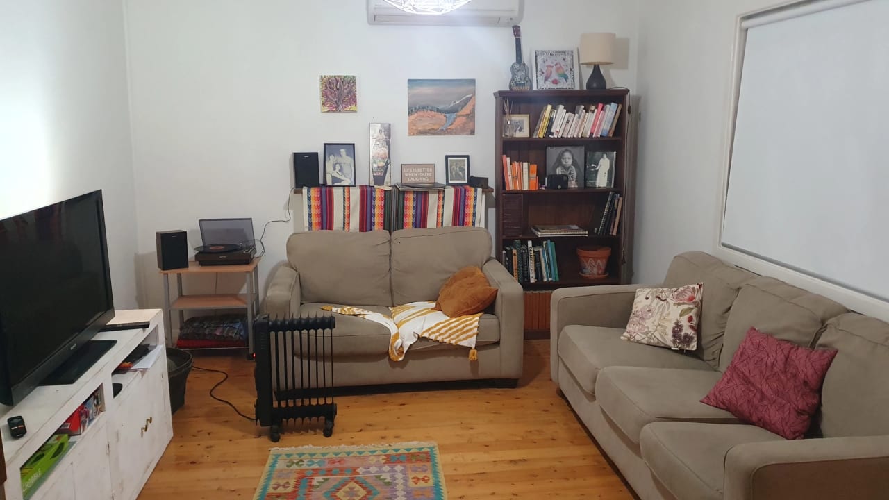 Unfurnished room in a share house