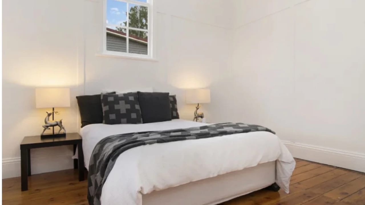 Room in a share house