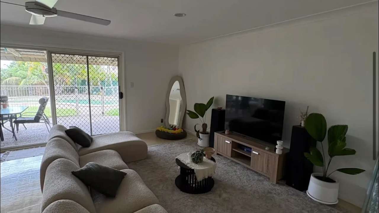 Unfurnished room in a share house