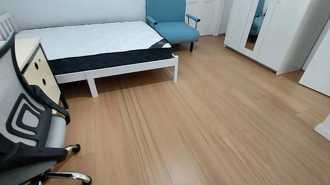 Furnished room studio flat for rent