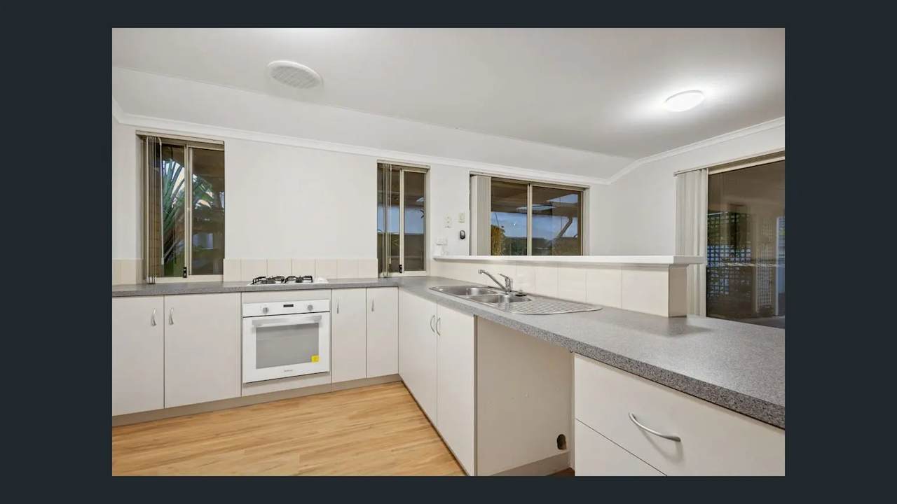 Furnished room in a share house