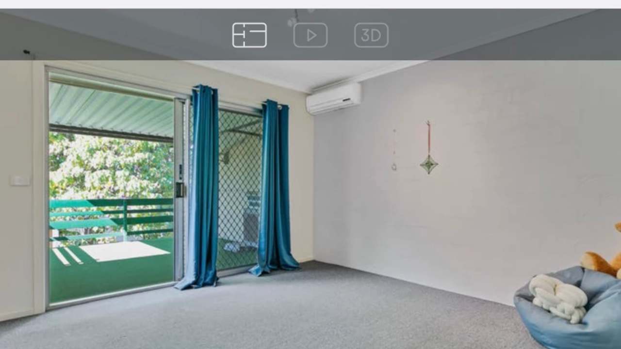 Unfurnished room in a flatshare