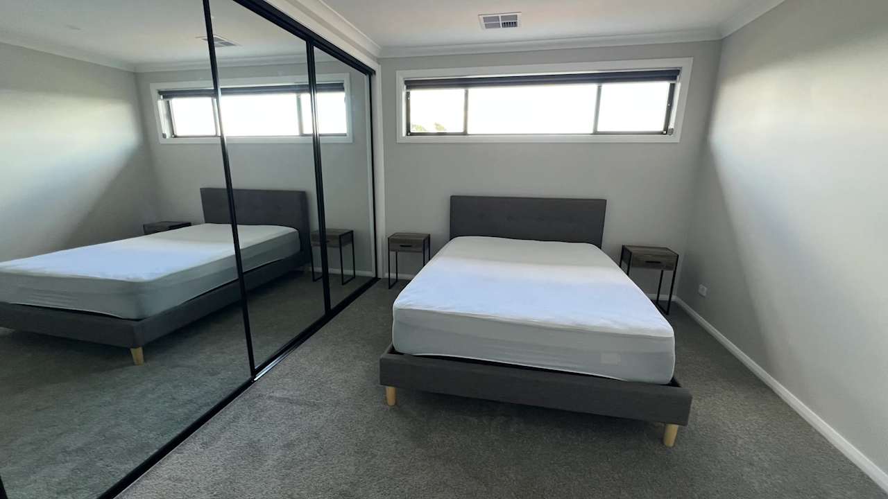 Room in a share house